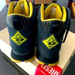 DEISEL FOOTWEAR